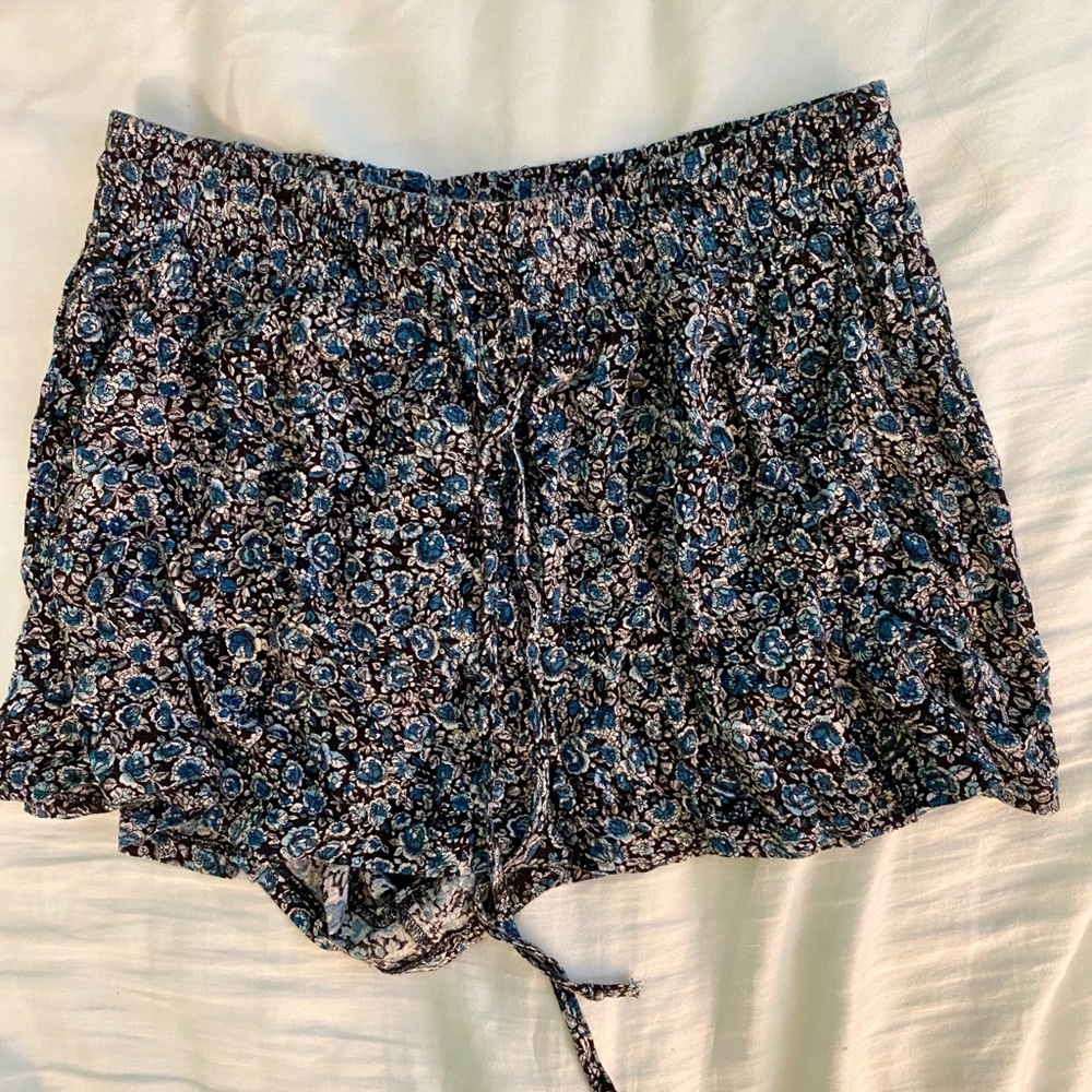American Eagle Floral Shorts